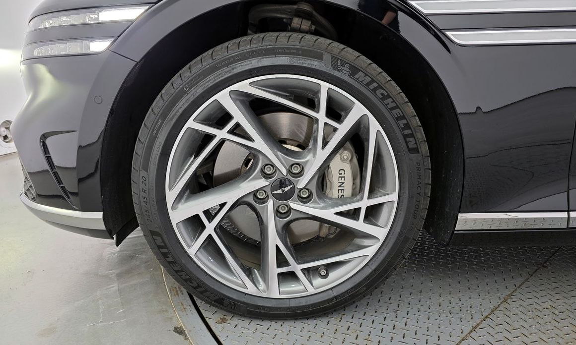 Genesis G90 2023