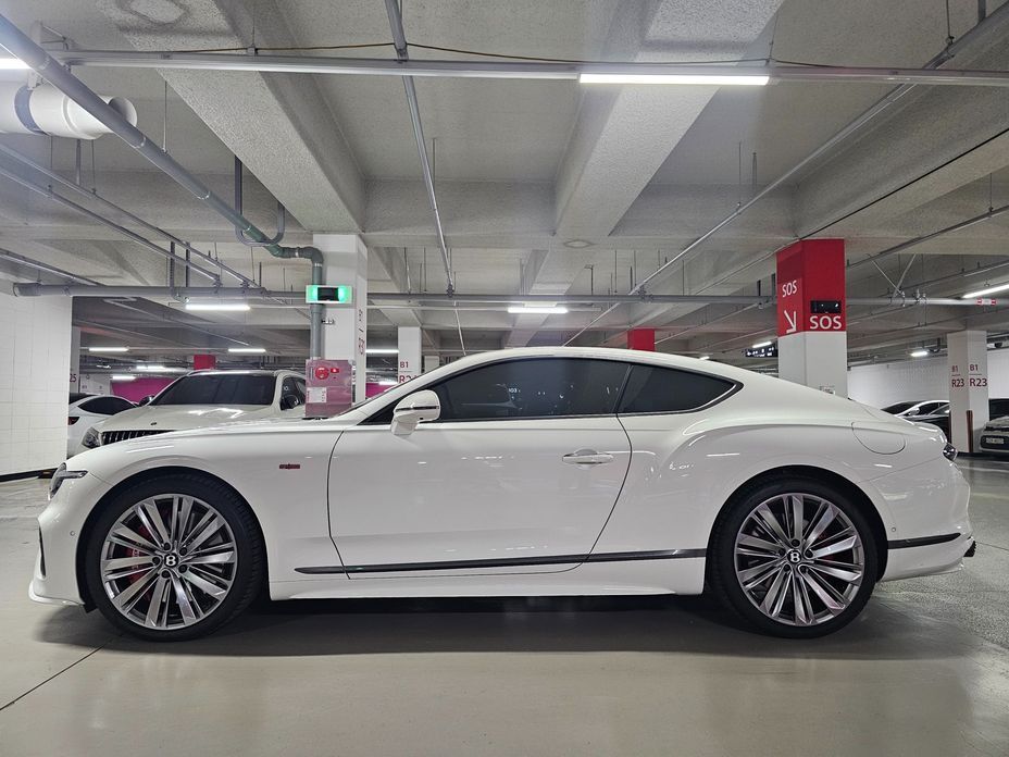 Bentley Continental 2025