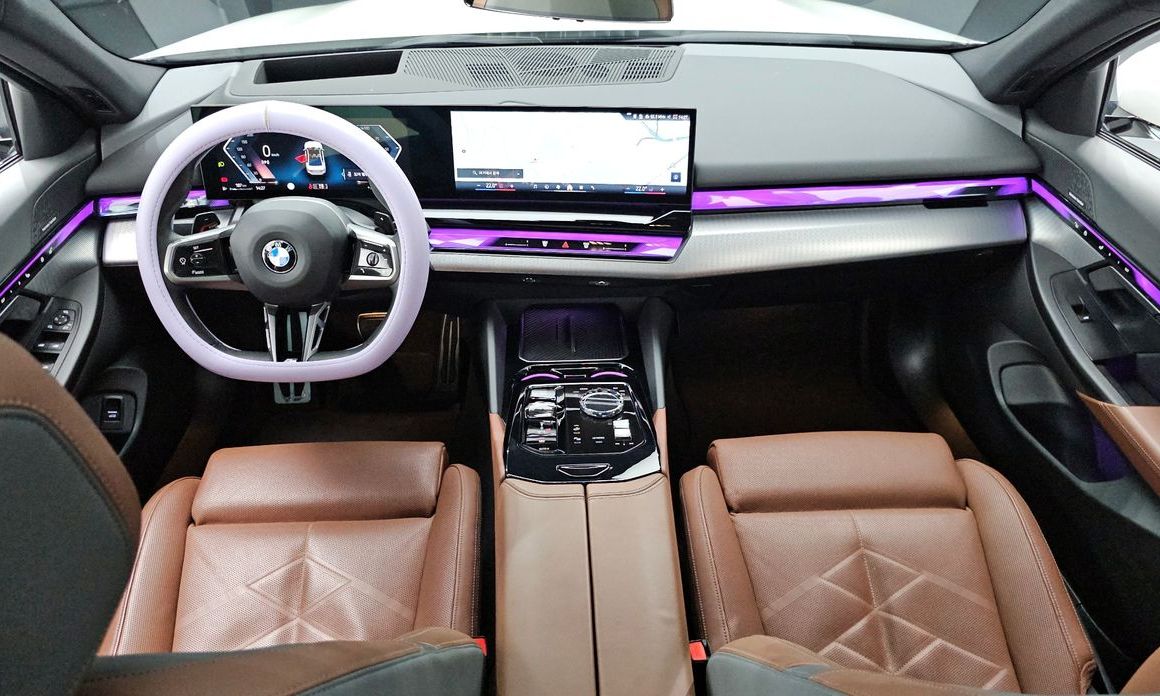 BMW 5-Series 2024