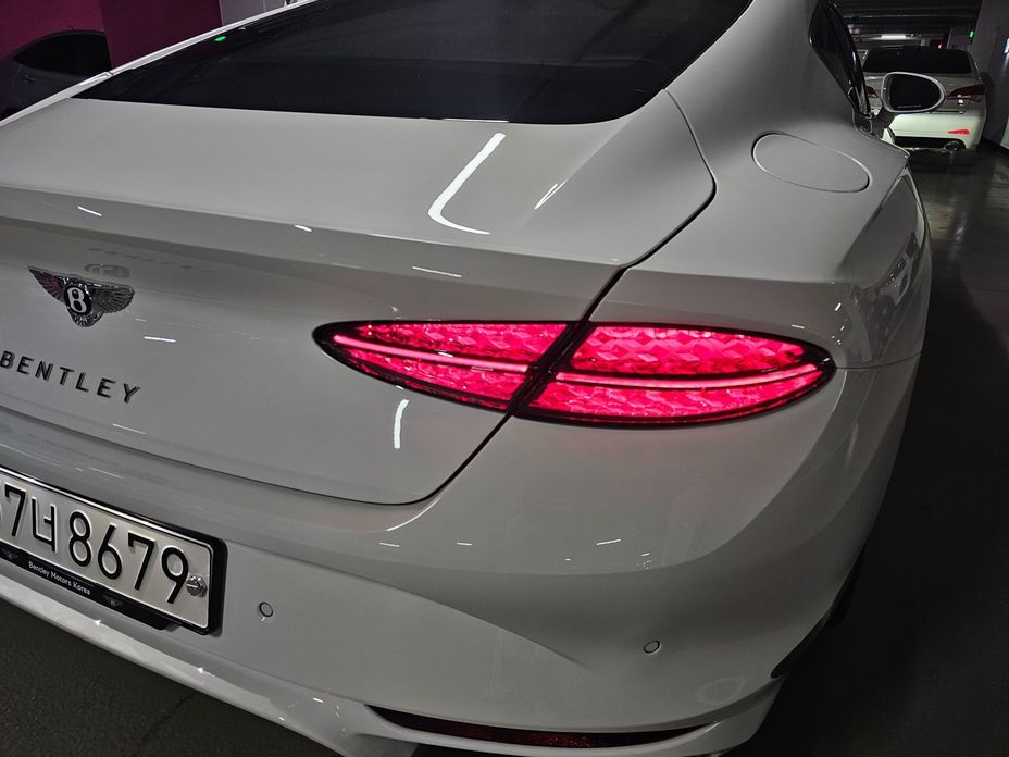 Bentley Continental 2025