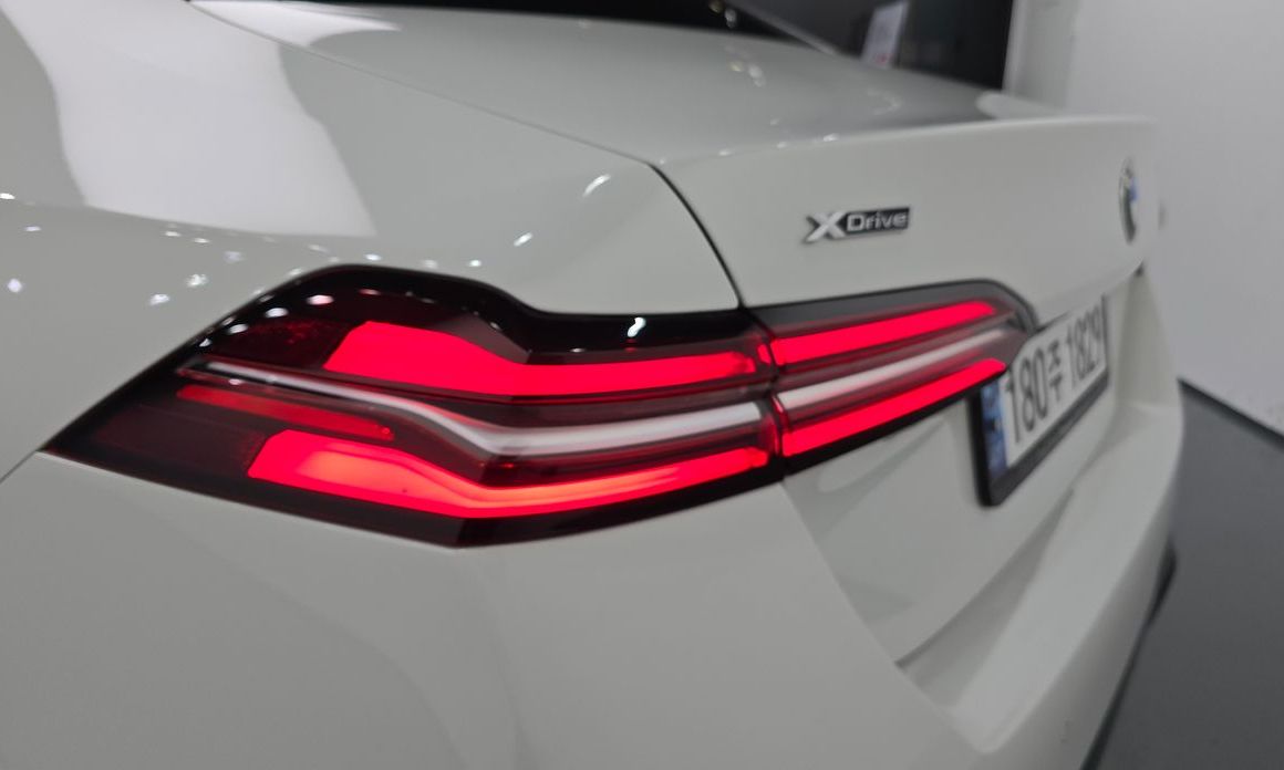 BMW 5-Series 2024