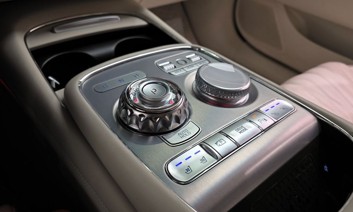 Genesis G90 2023