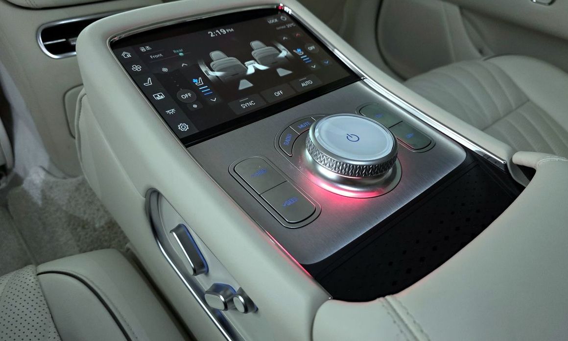 Genesis G90 2023