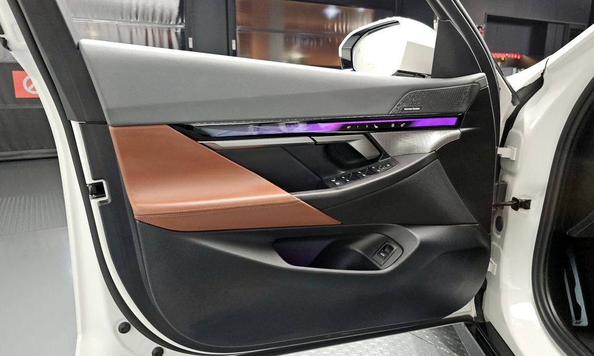 BMW 5-Series 2024