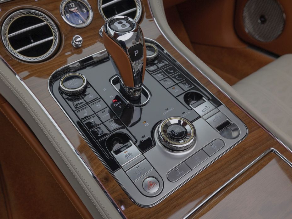 Bentley Continental 2025