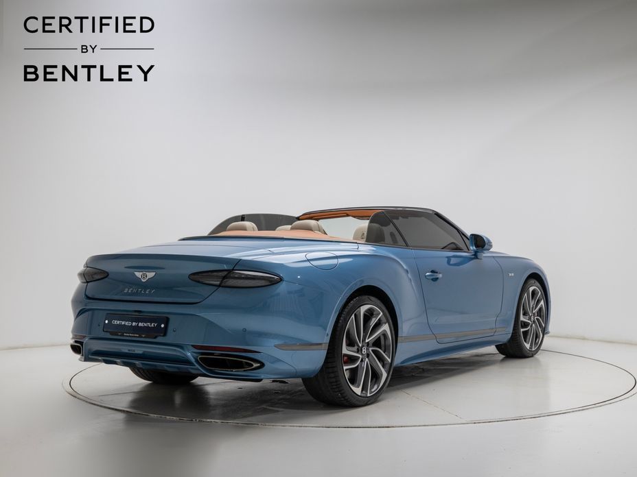 Bentley Continental 2025