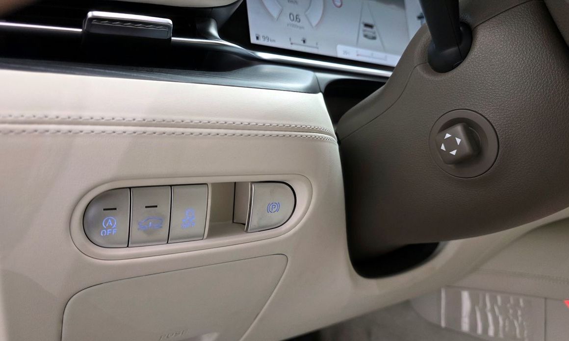 Genesis G90 2023