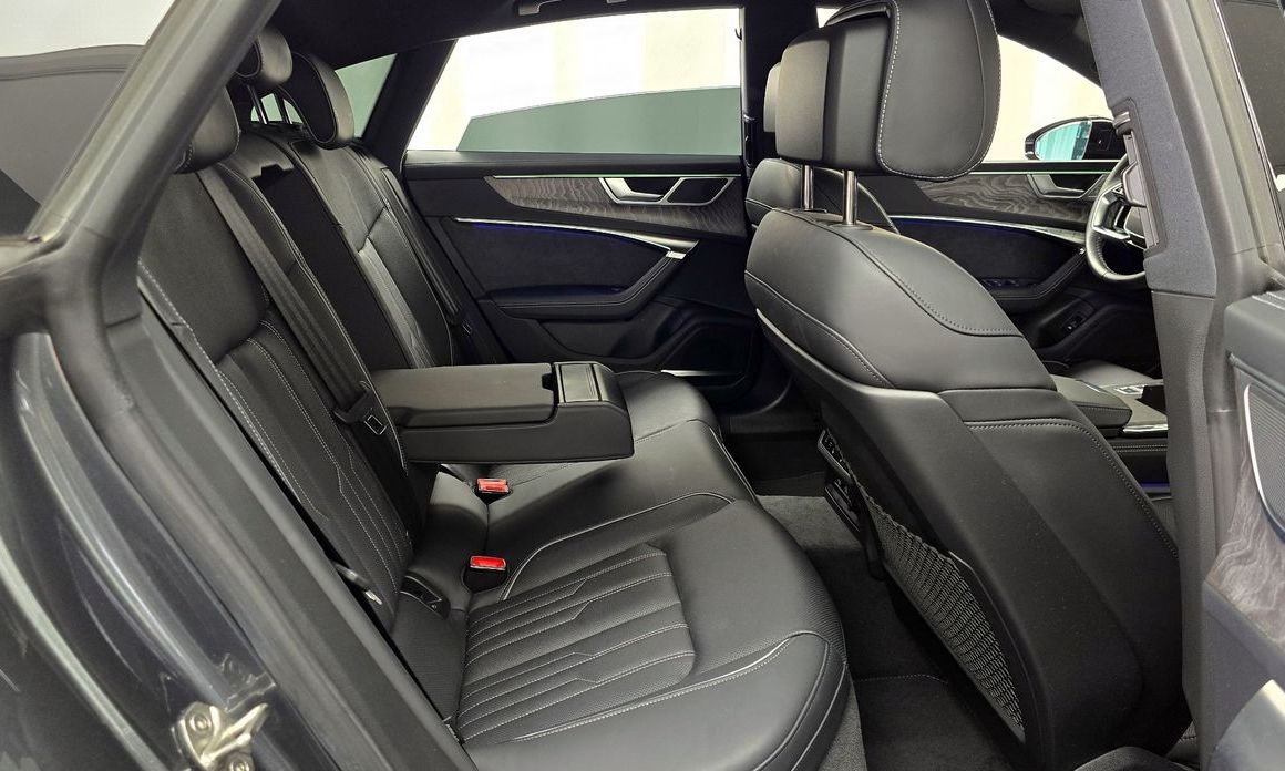 Audi A7 2024