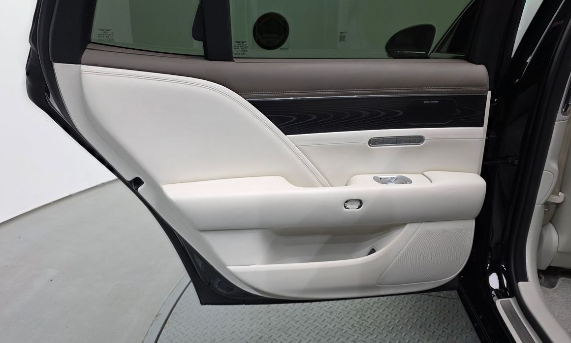 Genesis G90 2023