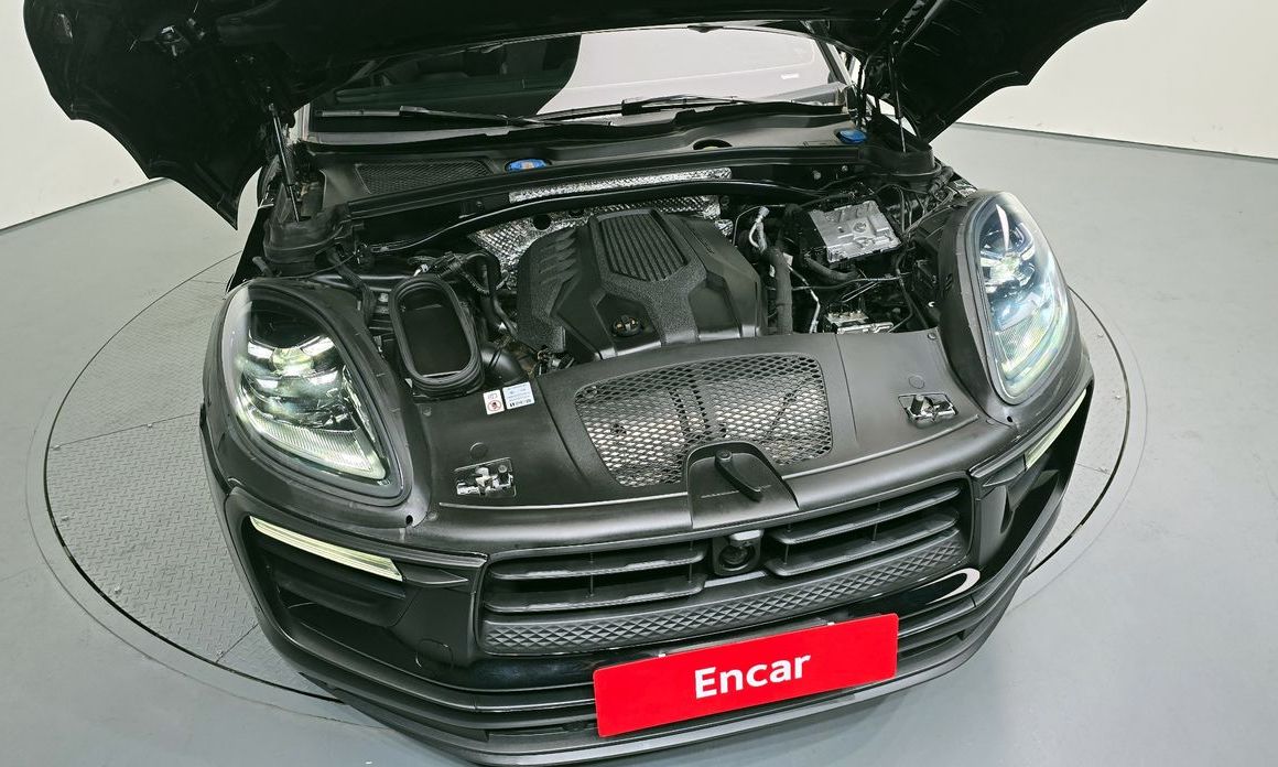 Porsche Macan 2024