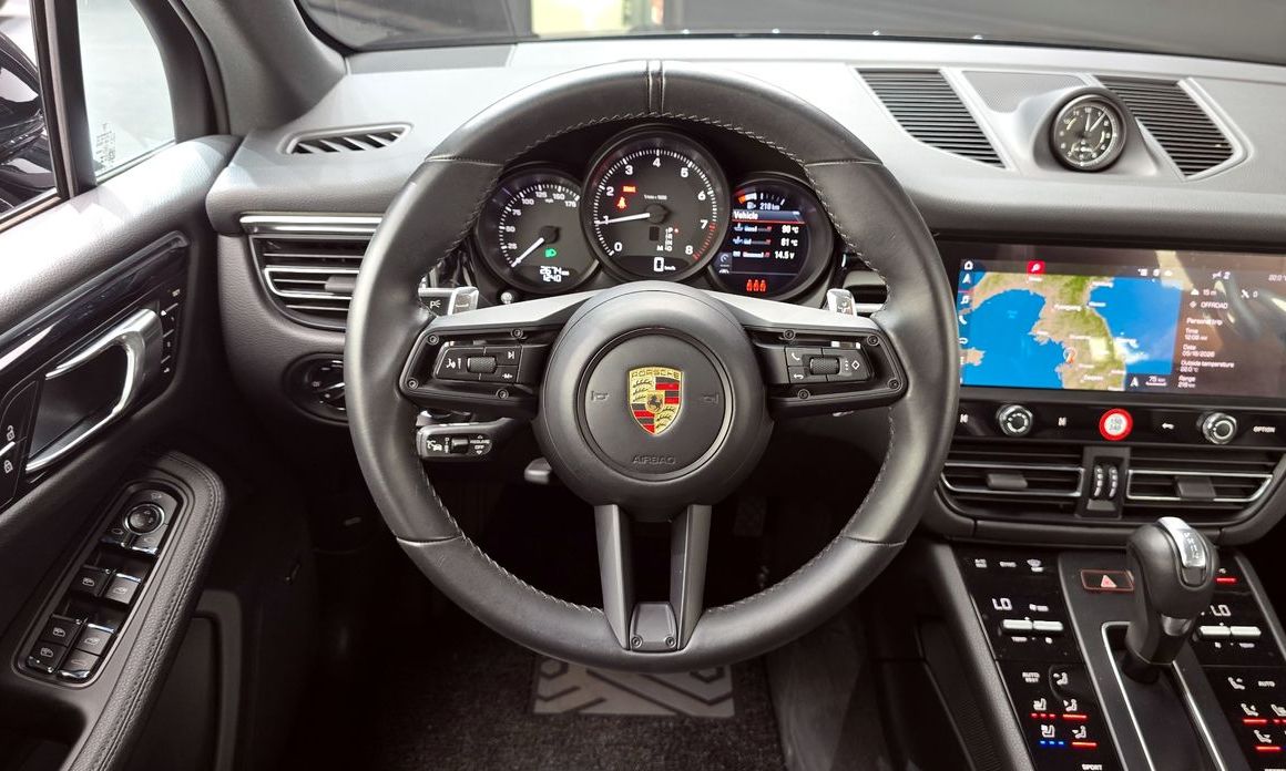 Porsche Macan 2024