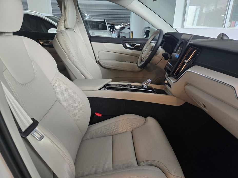 Volvo XC60 2026
