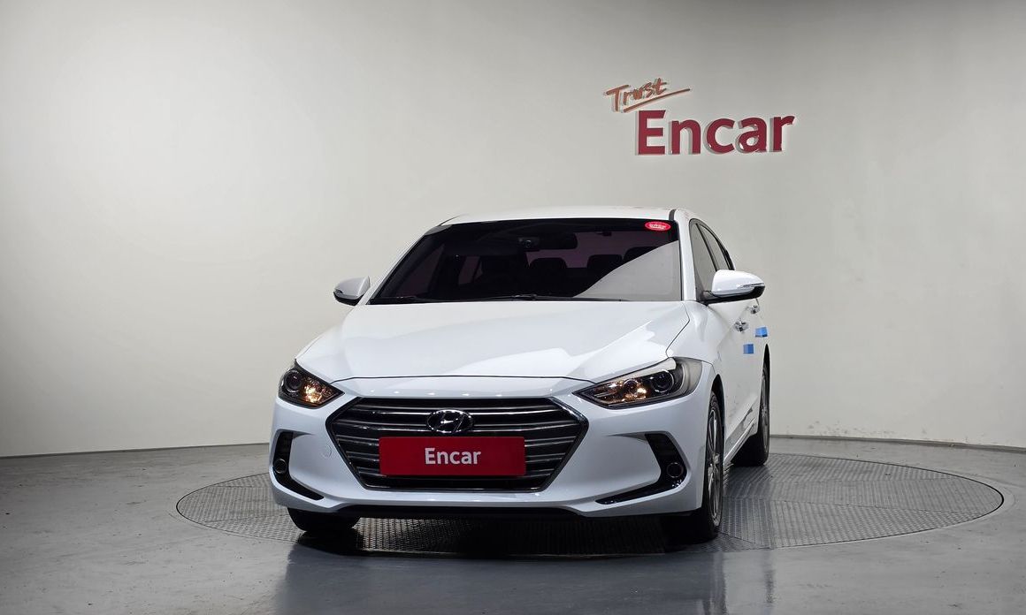 Hyundai AVANTE 2016