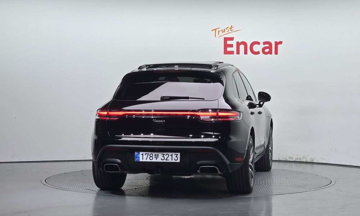 Porsche Macan 2024