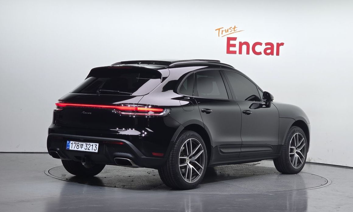 Porsche Macan 2024