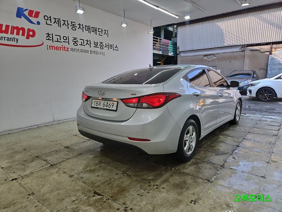 Hyundai AVANTE 2015