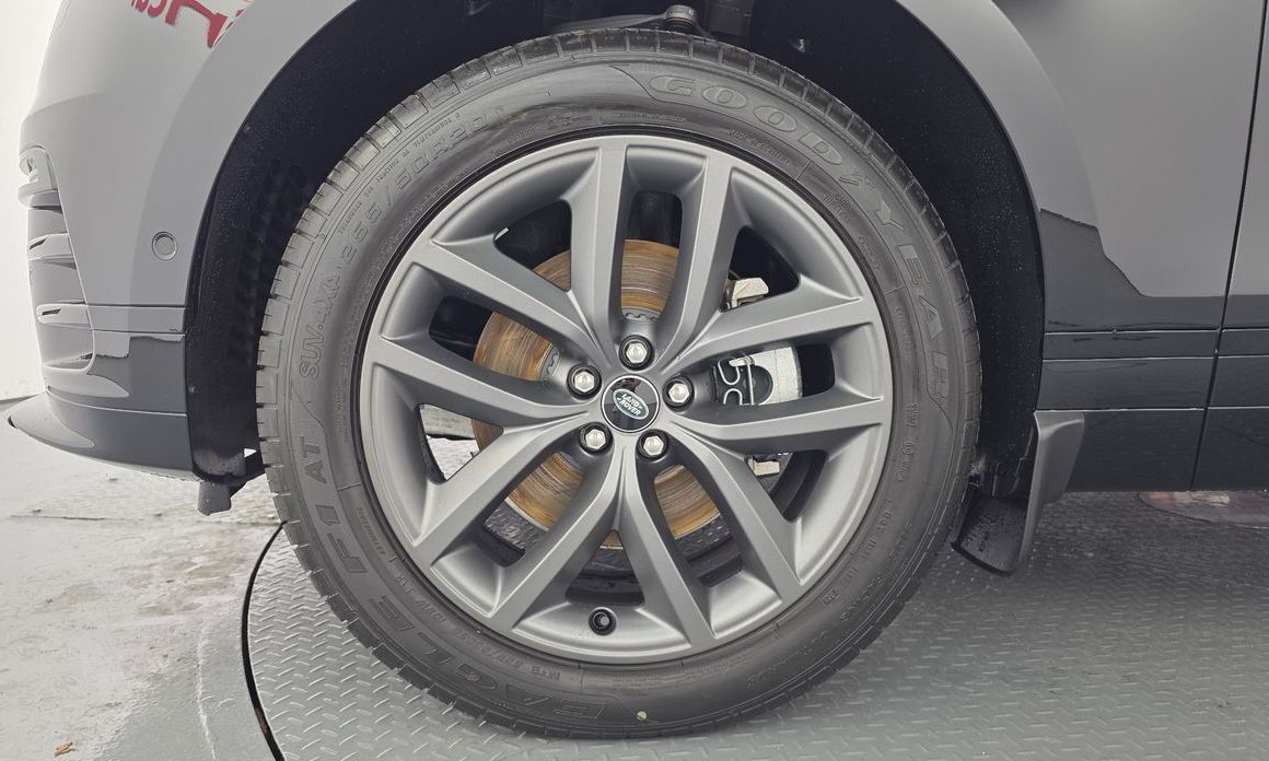 Land Rover Range Rover Velar 2026