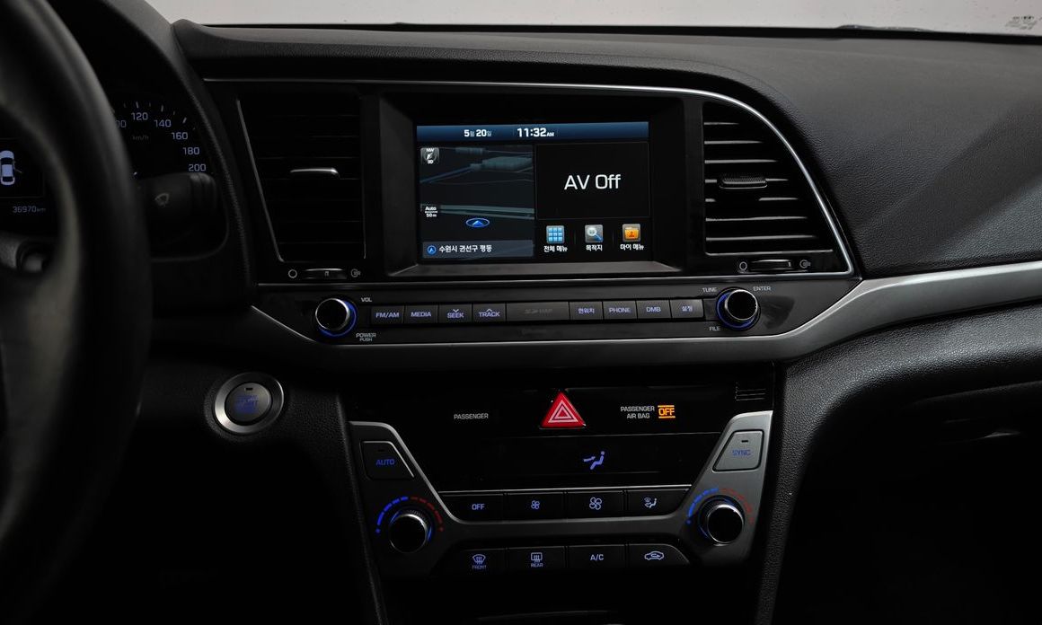 Hyundai AVANTE 2016