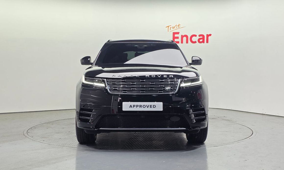 Land Rover Range Rover Velar 2026