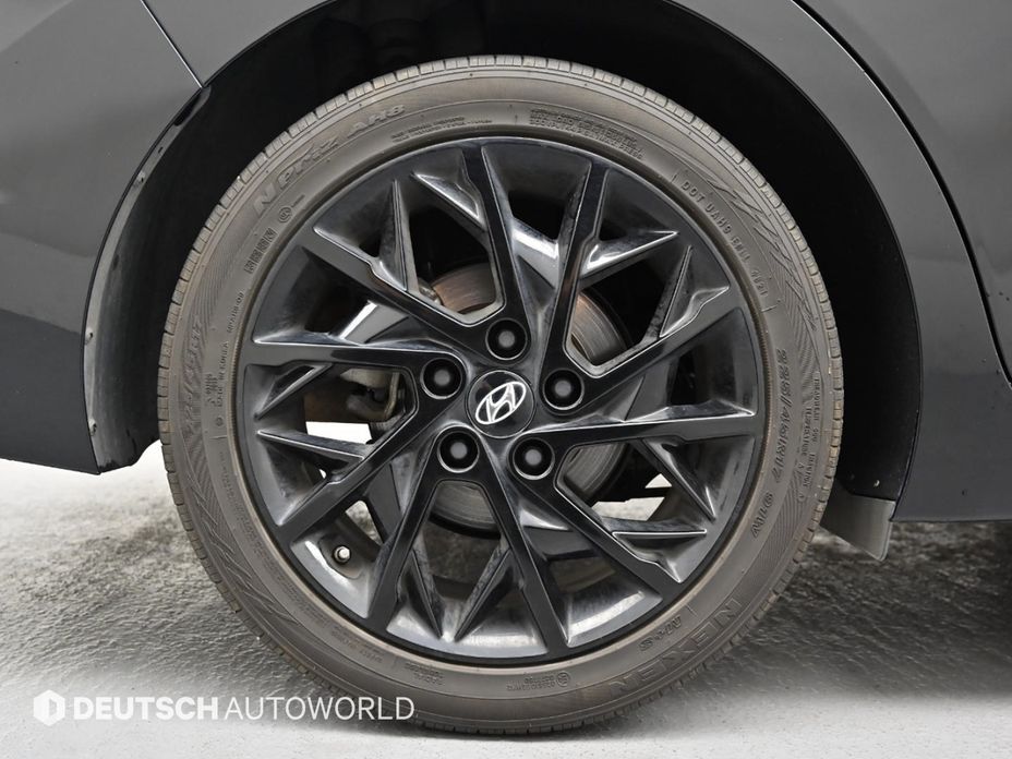 Hyundai AVANTE 2019