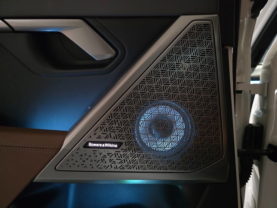 BMW i5 2024