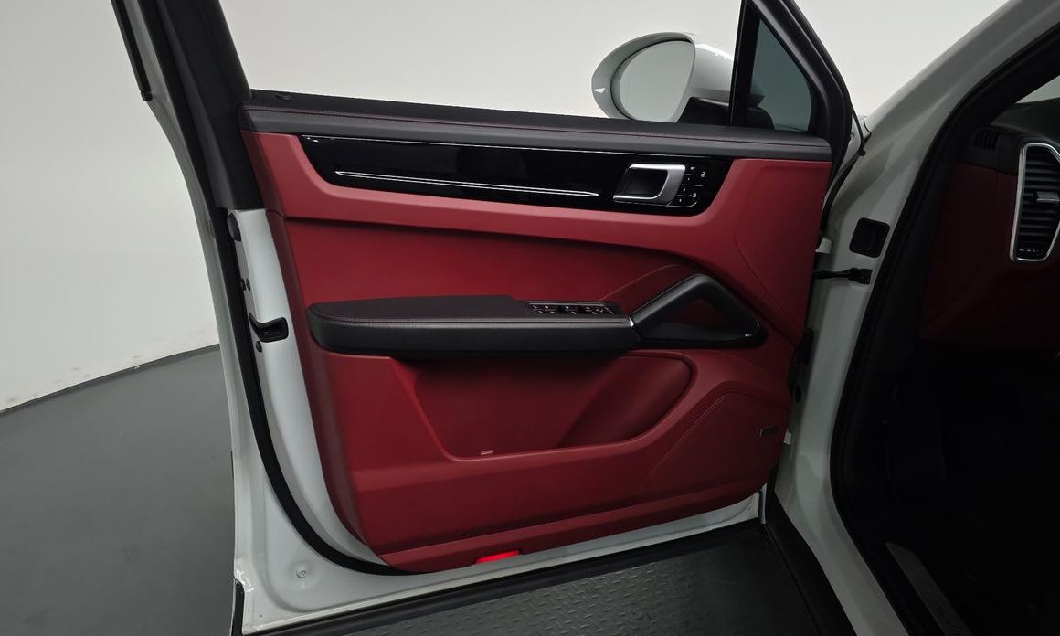 Porsche Cayenne 2020