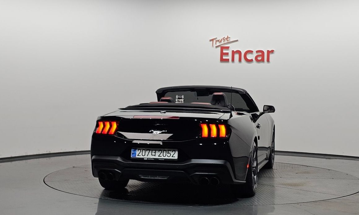 Ford Mustang 2024