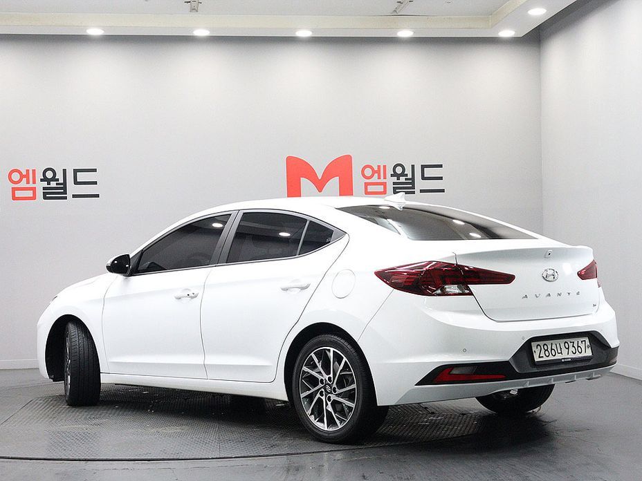 Hyundai AVANTE 2020