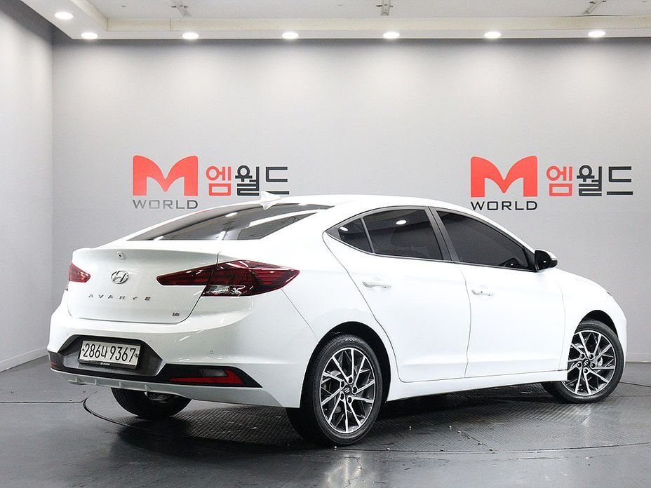 Hyundai AVANTE 2020