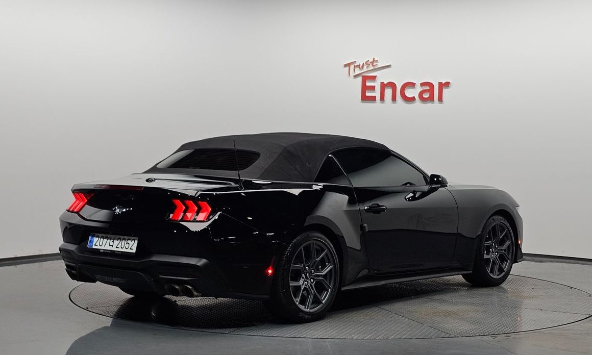 Ford Mustang 2024
