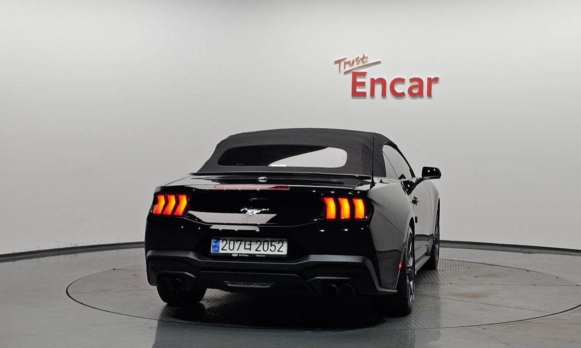 Ford Mustang 2024