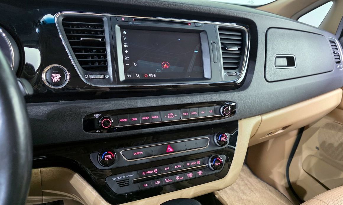 Kia Canival 2017