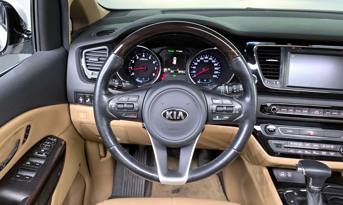 Kia Canival 2017