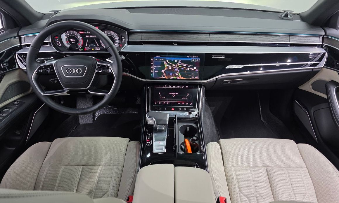 Audi A8 2023