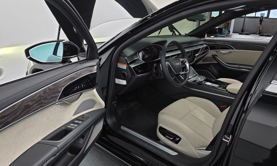 Audi A8 2023