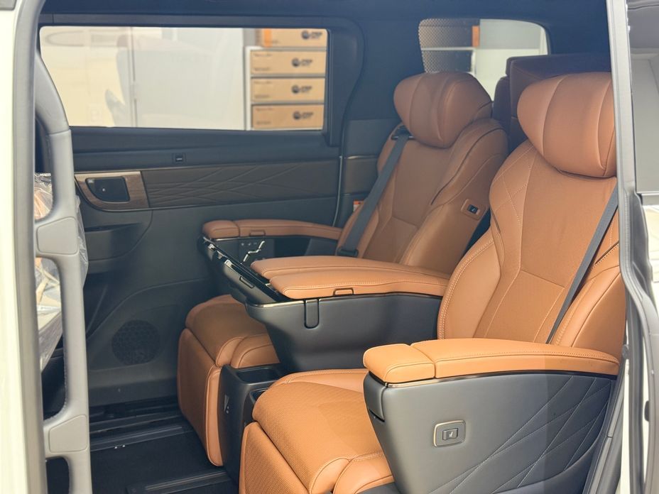 Toyota Alphard 2025