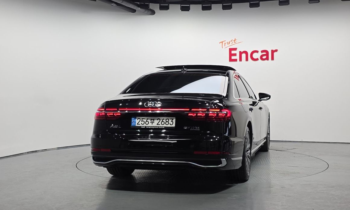 Audi A8 2023