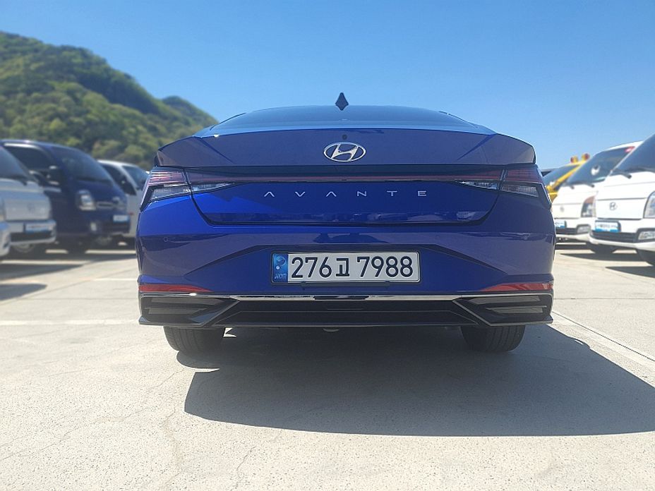 Hyundai AVANTE 2021