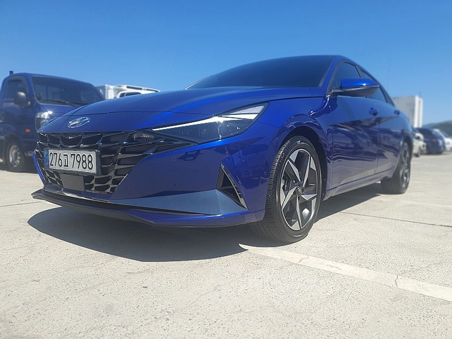Hyundai AVANTE 2021