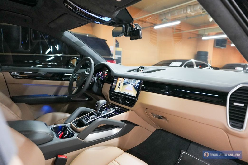 Porsche Cayenne 2021