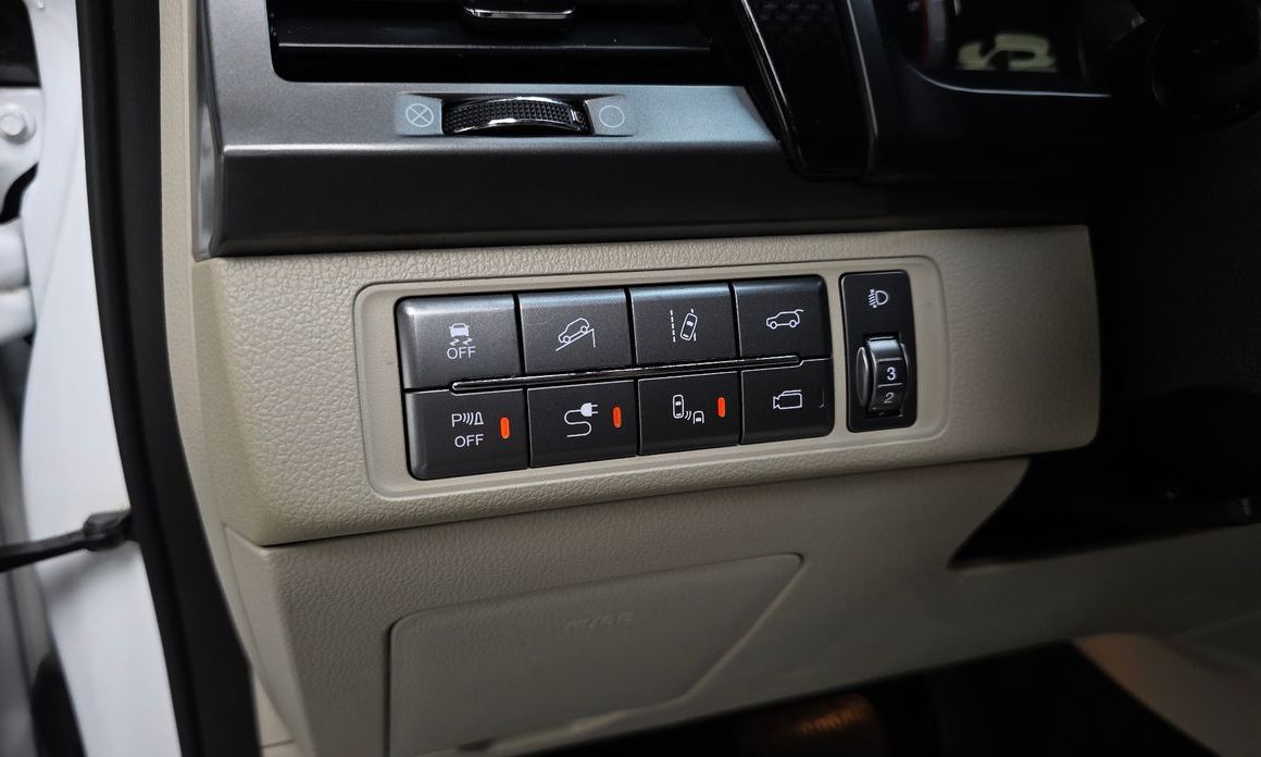 KG_Mobility_Ssangyong Rexton 2020