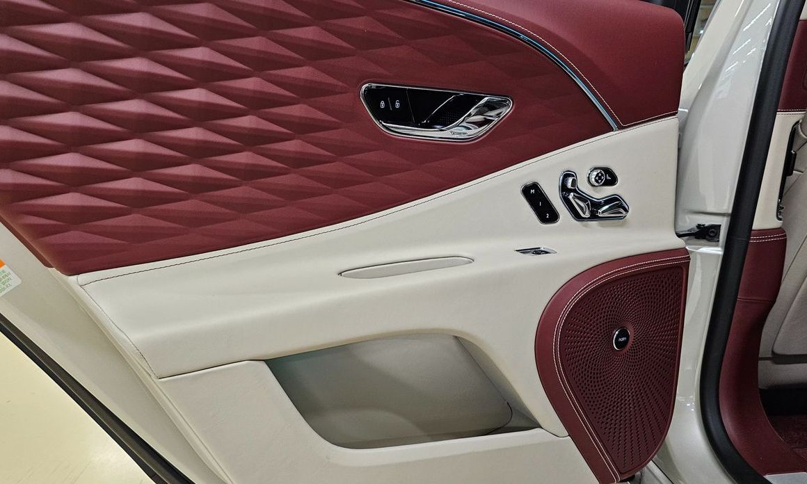 Bentley Flying Spur 2023