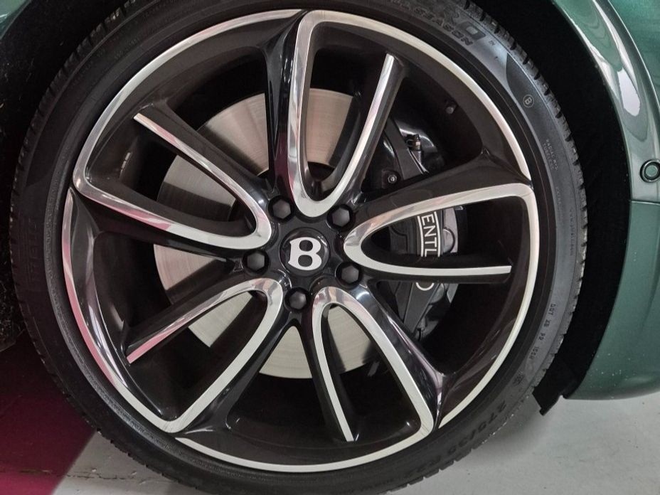 Bentley Continental 2022