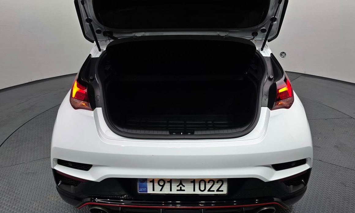 Hyundai Veloster 2023