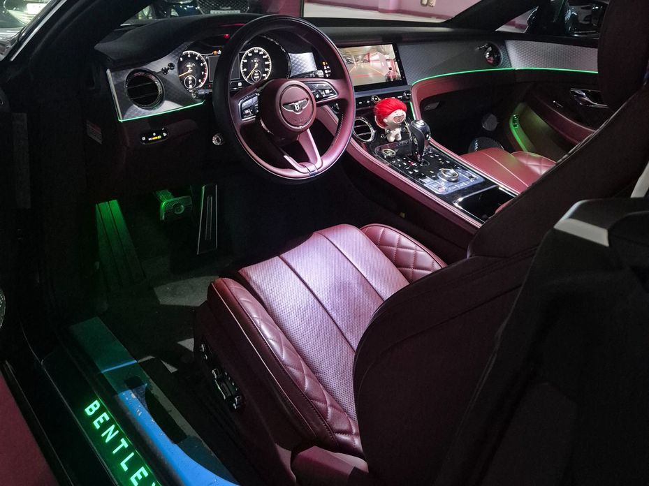 Bentley Continental 2022