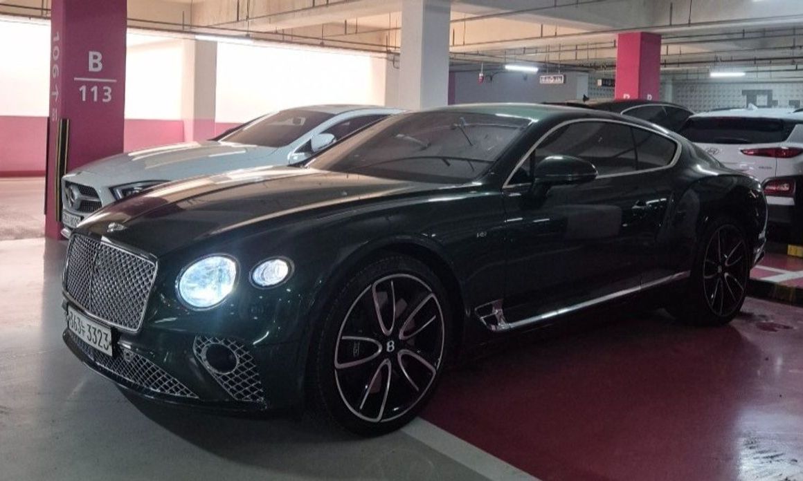Bentley Continental 2022