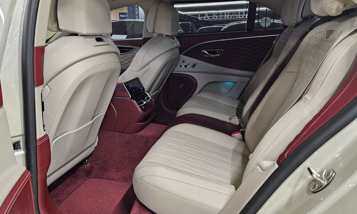 Bentley Flying Spur 2023