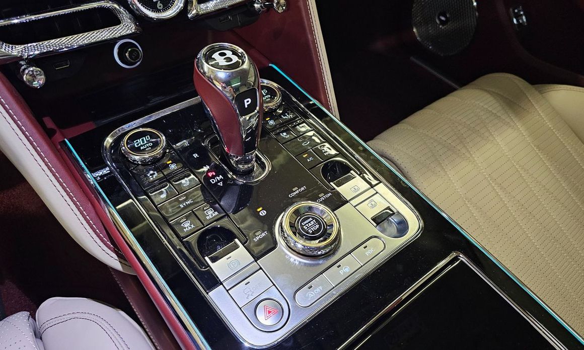 Bentley Flying Spur 2023