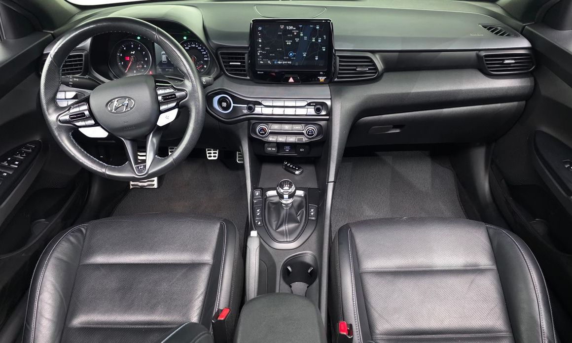 Hyundai Veloster 2023