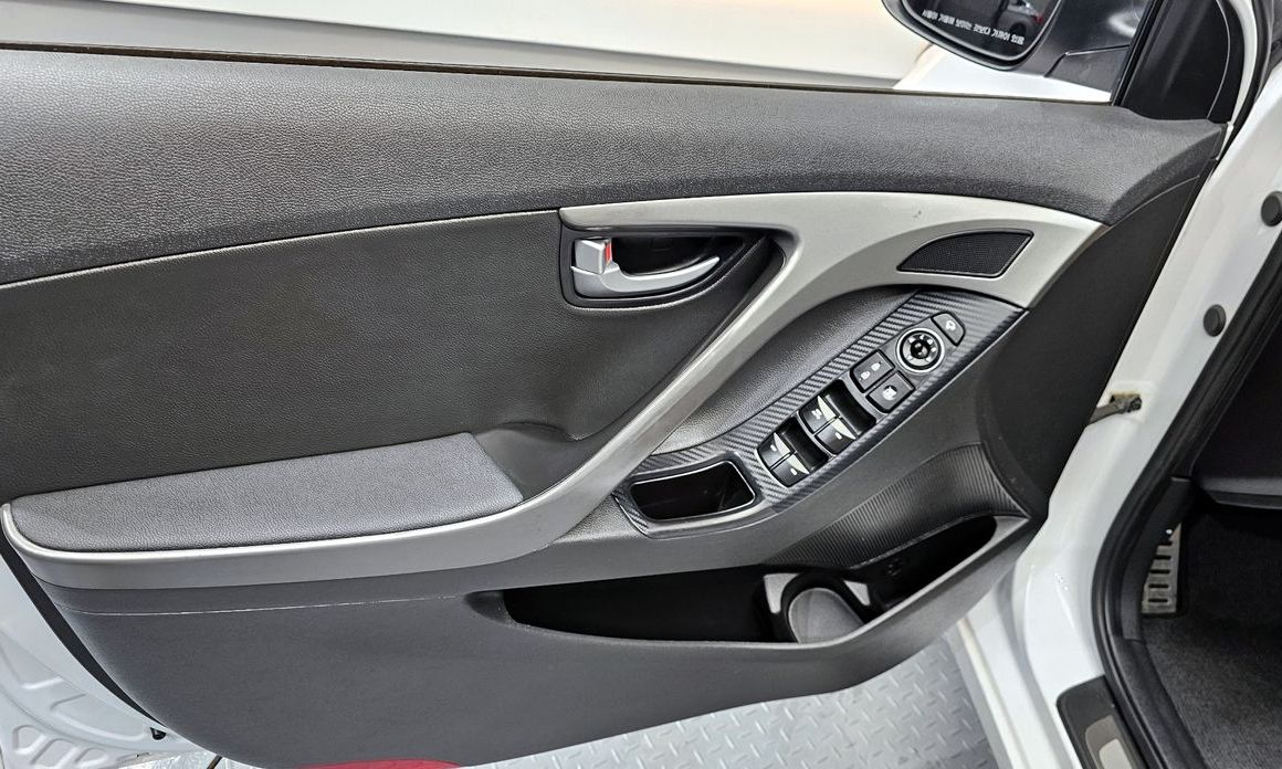 Hyundai AVANTE 2014